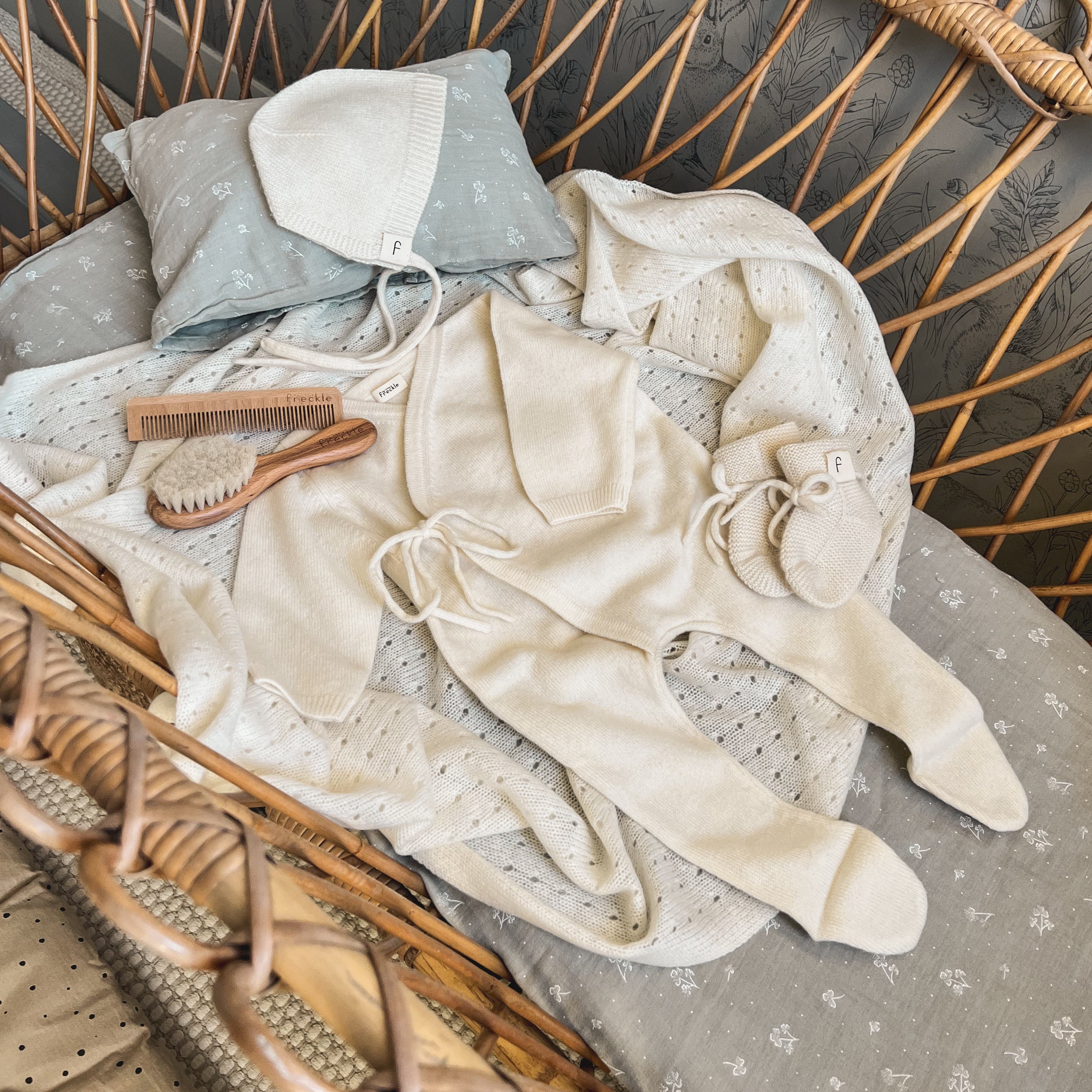 Complete Gift Set Ivory