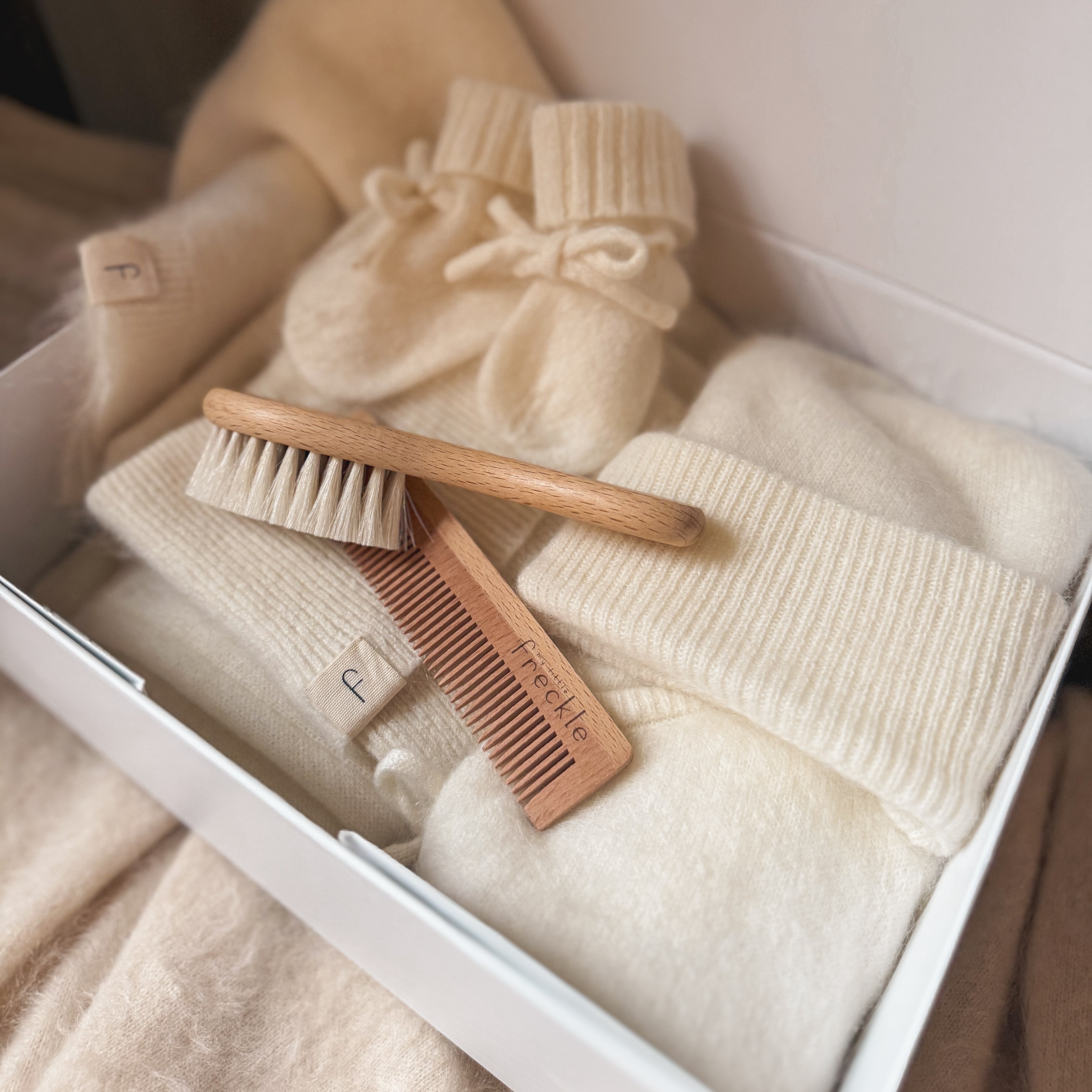 Brushed Cashmere Welcome Home Gift Set White
