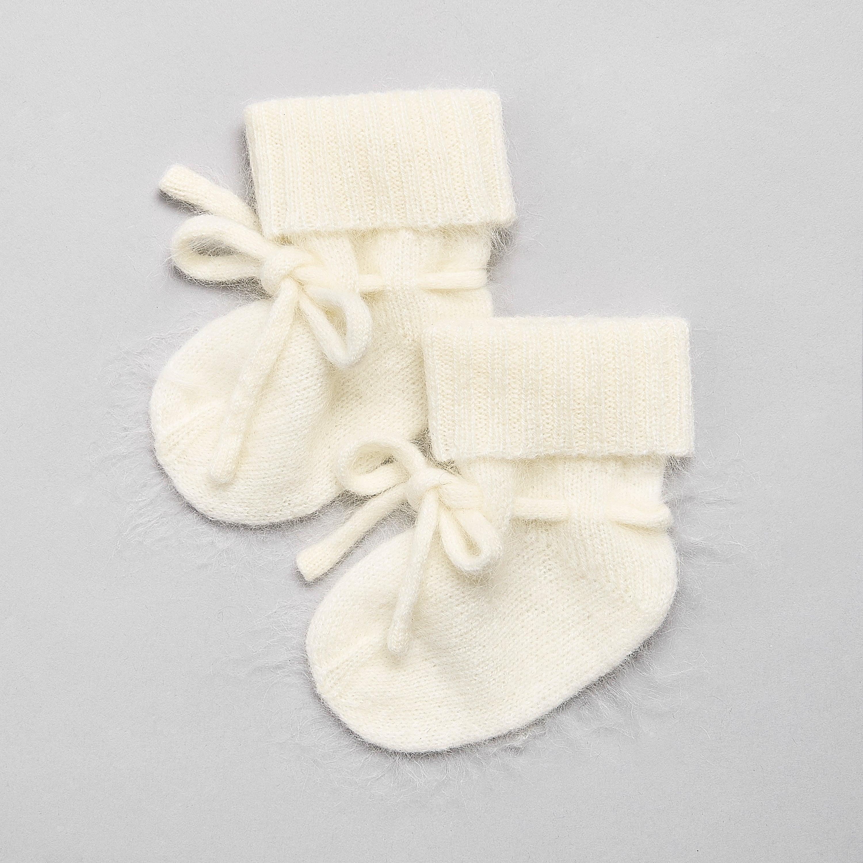 Brushed Cashmere Bootie socks White